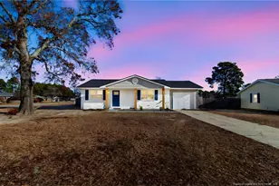 6218 Thornwood Dr, Hope Mills, NC 28348 - Photo 1