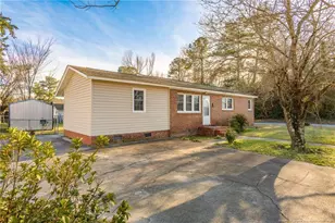 511 Lafayette St, Lumberton, NC 28358 - Photo 1