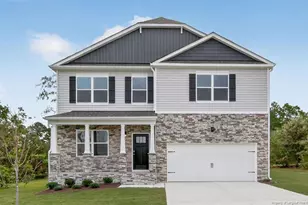 304 Maddox Dr, Aberdeen, NC 28315 - Photo 1