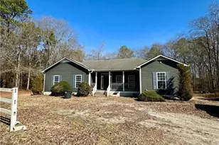 5232 E McLeod Dr, Maxton, NC 28364 - Photo 1
