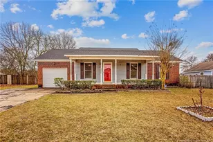 3813 Constance Rd, Hope Mills, NC 28348 - Photo 1