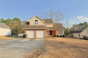 955 Pepperwood Dr, Fayetteville, NC 28311 - Photo 1