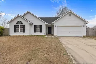 136 Chapel Hill Dr, Raeford, NC 28376 - Photo 1
