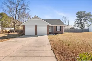 166 Oakview Dr, Raeford, NC 28376 - Photo 1