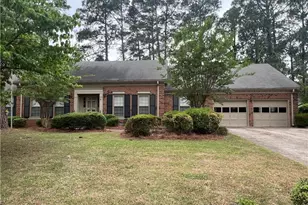 204 Thorncliff Dr, Fayetteville, NC 28303 - Photo 1