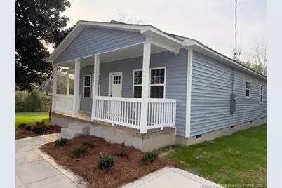 412 E Donaldson Avenue, Raeford, NC 28376 - Photo 1