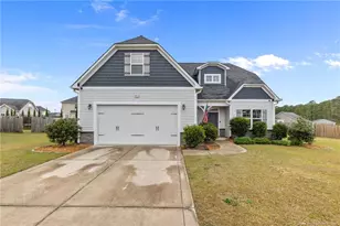 3049 N Kilchattan Dr, Fayetteville, NC 28306 - Photo 1