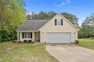 3596 Pioneer Dr, Hope Mills, NC 28348 - Photo 1