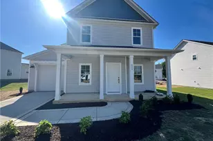 512 Bartley St, Vass, NC 28394 - Photo 1
