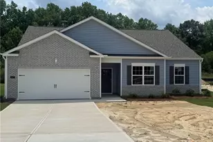 345 Maddox Dr, Aberdeen, NC 28315 - Photo 1