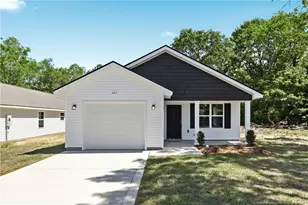 221 S 5th St, Spring Lake, NC 28390 - Photo 1