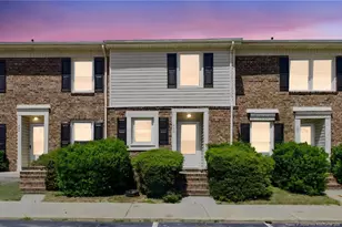 422 Kirkcaldy Ct, Fayetteville, NC 28314 - Photo 1