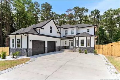 995 E Central Avenue, Raeford, NC 28376 - Photo 1