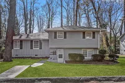 1401 Briarcliff Drive #B, Fayetteville, NC 28305 - Photo 1