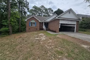 4713 Miranda Dr, Hope Mills, NC 28348 - Photo 1