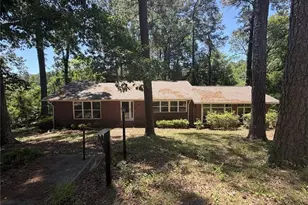 1404 Valencia Dr, Fayetteville, NC 28303 - Photo 1