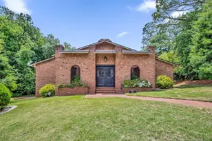 1204 Longleaf Dr, Fayetteville, NC 28305 - Photo 1