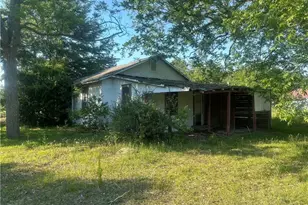 1302 Spring Ave, Spring Lake, NC 28390 - Photo 1