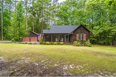 707 Alexander Drive, Aberdeen, NC 28315 - Photo 1