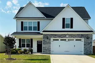 5355 Debut Ave, Hope Mills, NC 28348 - Photo 1
