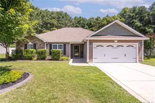 149 Bayleaf Dr, Raeford, NC 28376 - Photo 1