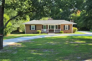 216 Country Club Dr, Fayetteville, NC 28301 - Photo 1