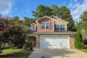 1716 Rock Creek Ln, Fayetteville, NC 28301 - Photo 1