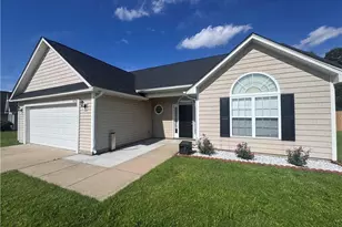 1636 Citation Ct, Hope Mills, NC 28371 - Photo 1