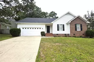 910 Foxhunt Ln, Fayetteville, NC 28314 - Photo 1