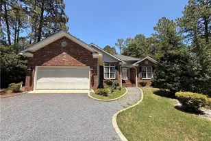995 Greenbriar Dr, Vass, NC 28394 - Photo 1