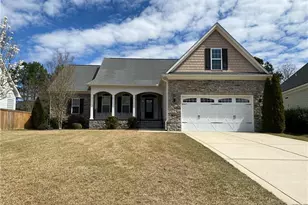 4015 Summerberry Dr, Fayetteville, NC 28306 - Photo 1