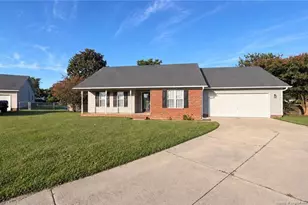 123 Howell Pl Pl, Raeford, NC 28376 - Photo 1