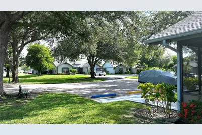 10655 Vanceboro Ct, Lehigh Acres, FL 33936 - Photo 38