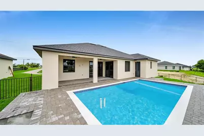 1717 NW 2nd St, Cape Coral, FL 33993 - Photo 2