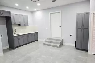 933 SW Santa Barbara Pl, Cape Coral, FL 33991 - Photo 16