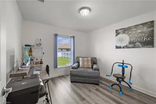 2620 NE 7th Pl, Cape Coral, FL 33909 - Photo 20