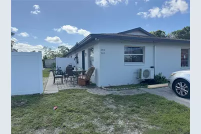 5515 5th Ave, Fort Myers, FL 33907 - Photo 2