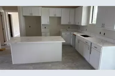 314 NW 20th Ter, Cape Coral, FL 33993 - Photo 2