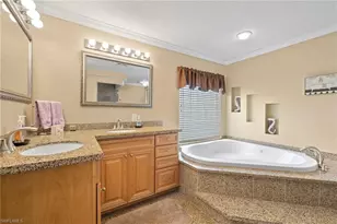 1023 SE 15th St, Cape Coral, FL 33990 - Photo 14