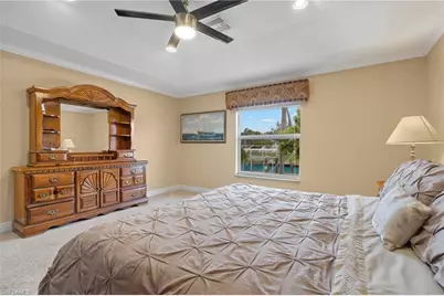 1023 SE 15th St, Cape Coral, FL 33990 - Photo 12