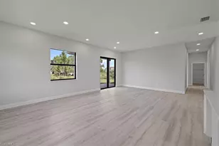 843 Theodore Vail St E, Lehigh Acres, FL 33974 - Photo 10