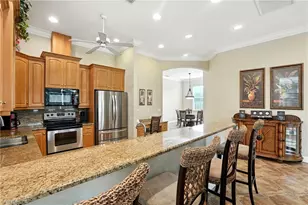 594 110th Ave N, Naples, FL 34108 - Photo 8