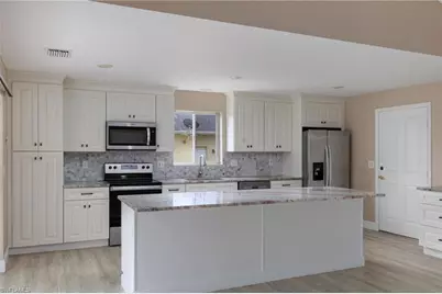 17619 Boat Club Dr, Fort Myers, FL 33908 - Photo 6