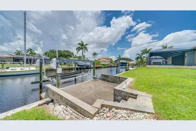 5343 Mayfair Ct, Cape Coral, FL 33904 - Photo 36