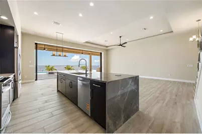 1024 Dolphin Dr, Cape Coral, FL 33904 - Photo 18