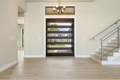 1024 Dolphin Dr, Cape Coral, FL 33904 - Photo 4