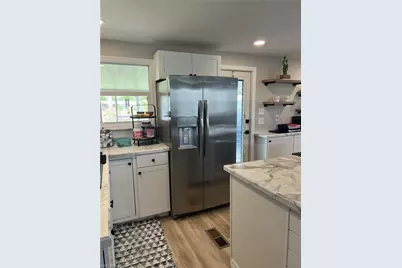 340 Mattie Ave, Fort Myers, FL 33908 - Photo 6