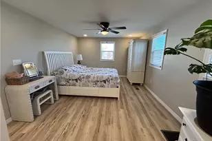 340 Mattie Ave, Fort Myers, FL 33908 - Photo 20