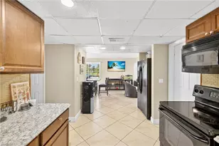 4814 Bluefish Ct, Fort Myers, FL 33919 - Photo 4