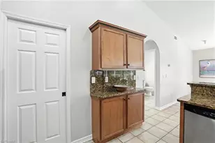 3023 SW 23rd Ave, Cape Coral, FL 33914 - Photo 14